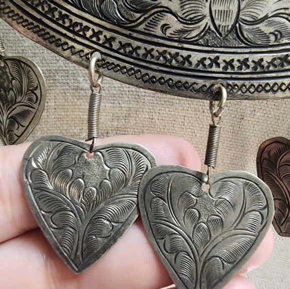 Vintage Artisan Tribal Hand Etched Silver Plated Brass Collar Bib Necklace - Picture 5 of 7